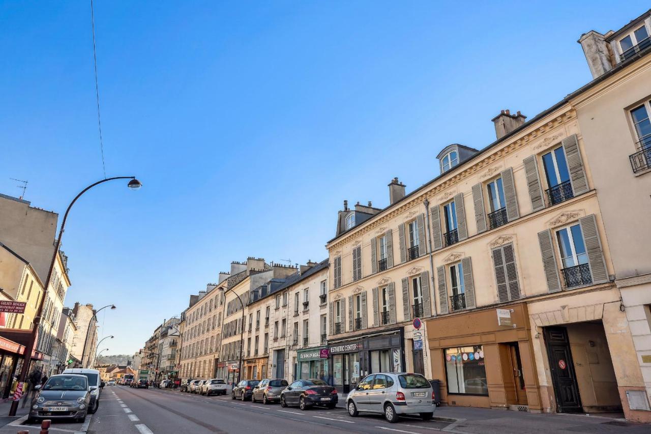 Le Montesquieu Apartment Versailles Exterior photo