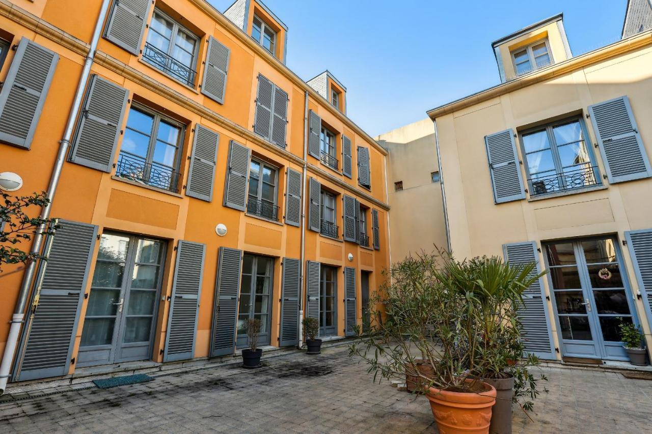 Le Montesquieu Apartment Versailles Exterior photo
